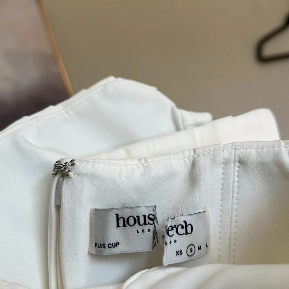 HOUSE OF CB size S D-DD‎ 'Amorata' Ivory Pleated Maxi Dress NWOT